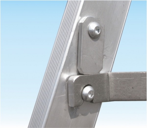 Ladder type 6085: Attachment point for outriggers