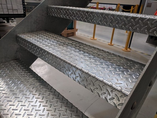 Accessories on request: Aluminum checker plate slip-resistant stairs
