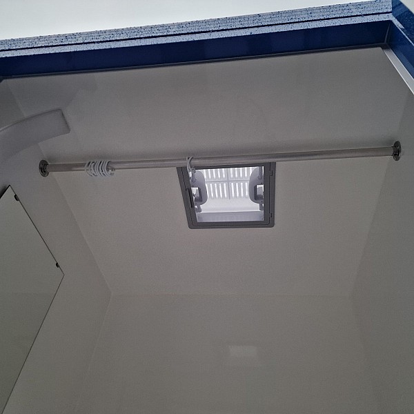Sanitarna prikolica - tuš modul